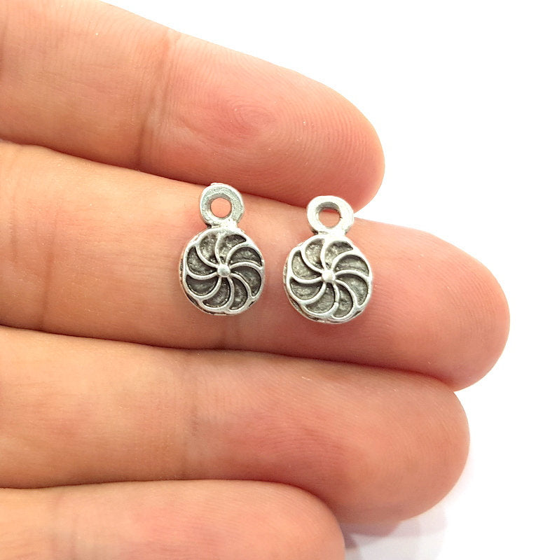 20 Silver Charm Antique Silver Plated Metal (9 mm)  G14945