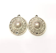 4 Silver Charm Antique Silver Plated Metal (20mm)  G14952