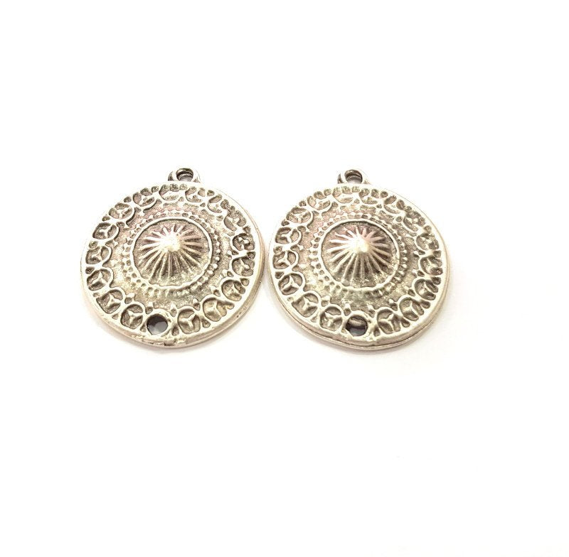 4 Silver Charm Antique Silver Plated Metal (20mm)  G14952