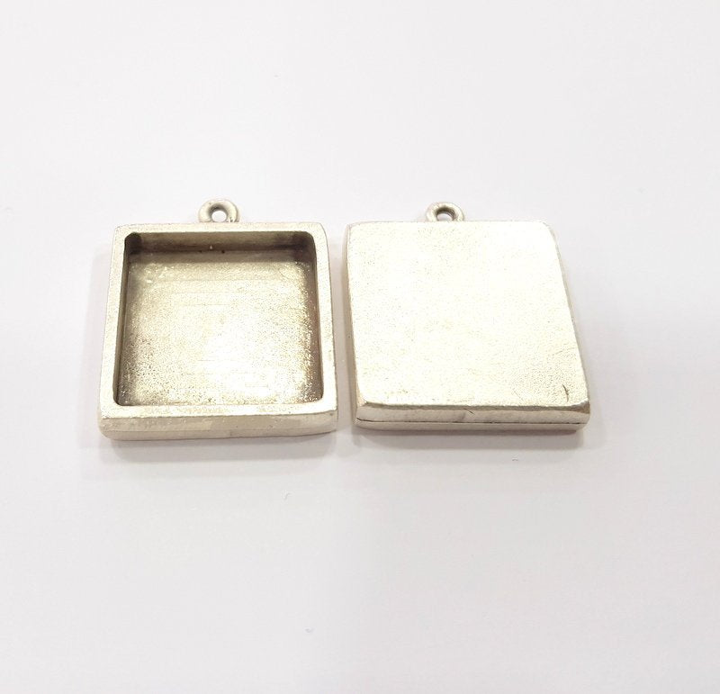 2 Silver Base Blank inlay Pendant Blank Base Resin Blank Mosaic Mountings Antique Silver Plated Metal (20x20mm blank )  G16103