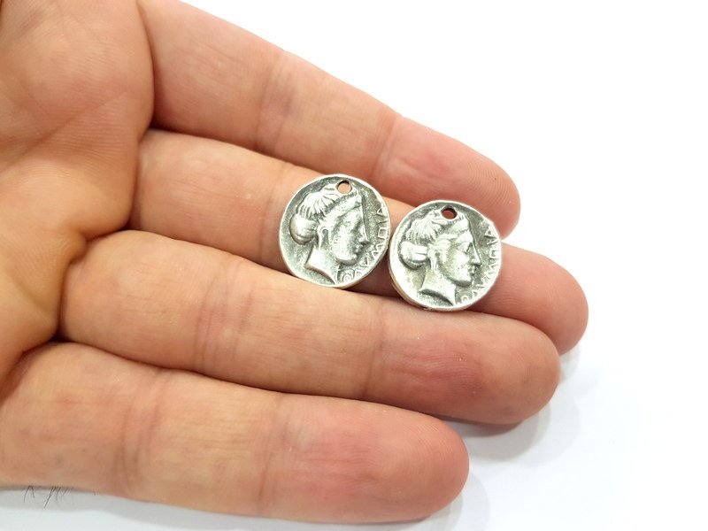 4 Coin Charm Silver Charm Antique Silver Plated Metal (18 mm)  G15295