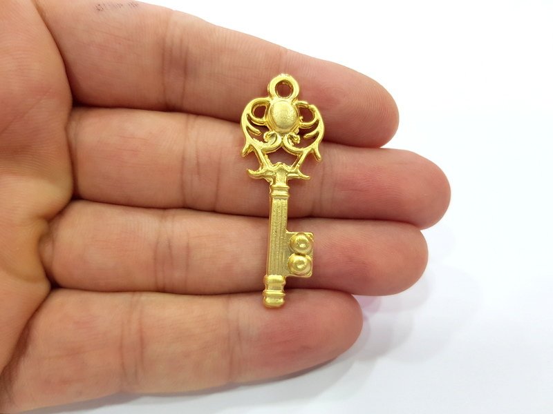 2 Key Charm Gold Charms Gold Plated Metal (46x17mm)  G15367