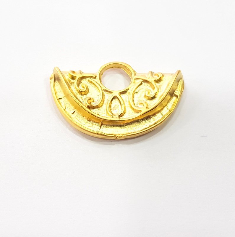 Folded Circle Charm Gold Charms Gold Plated Metal (30x20mm)  G15372