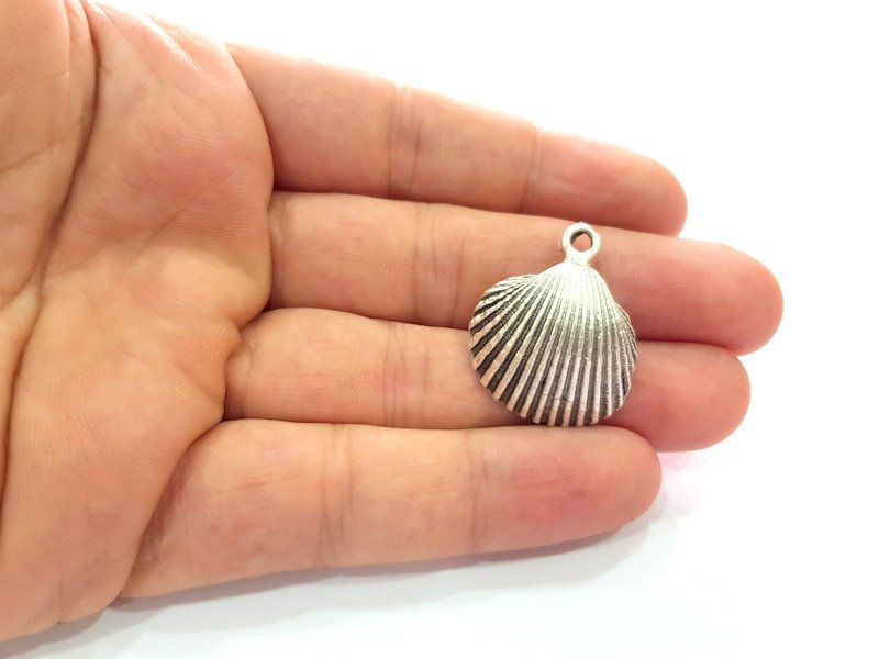 2 Oyster Charms Shell Charm Mussel Charms Sea Ocean Silver Charms Antique Silver Plated Metal (30x25mm) G14571