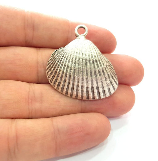 Oyster Charms Shell Charm Mussel Charms Sea Ocean Silver Charms Antique Silver Plated Metal (36x36mm) G14575