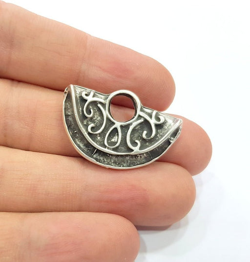 2 Antique Silver Plated Charm Antique Silver Plated Metal (31x21 mm)  G15512