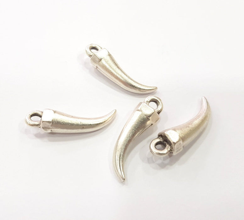 4 Tooth Charm Antique Silver Plated Charm Antique Silver Plated Metal (25x7 mm)  G15523
