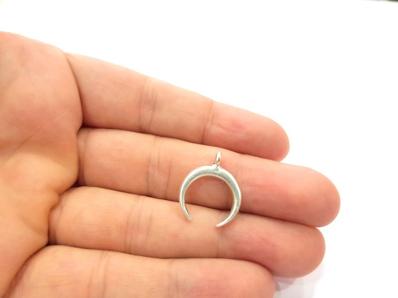 10 Crescent Charm Silver Moon Charm Antique Silver Plated Pendants  (20x17 mm)  G14934