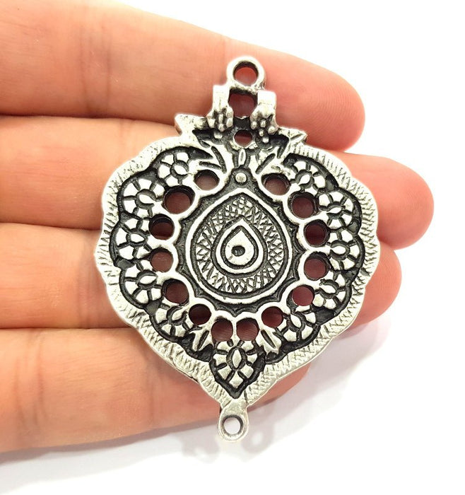 Silver Medallion Pendant Antique Silver Plated Metal (65x45mm) G14938