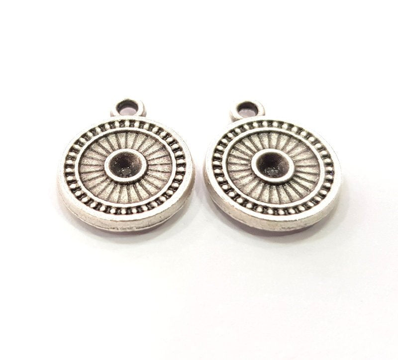 8 Silver Charm Antique Silver Plated Metal (13mm)  G15495