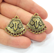 2 Antique Bronze Charm Antique Bronze Plated Metal  (28x27mm) G14954