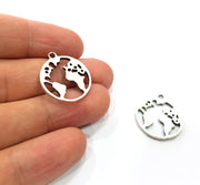 5 World Map Charm Silver Charm Antique Silver Plated Metal (21 mm)  G15706