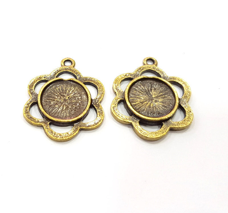 4 Flower Charm Antique Bronze Charm Antique Bronze Plated Metal  (26mm) G15817