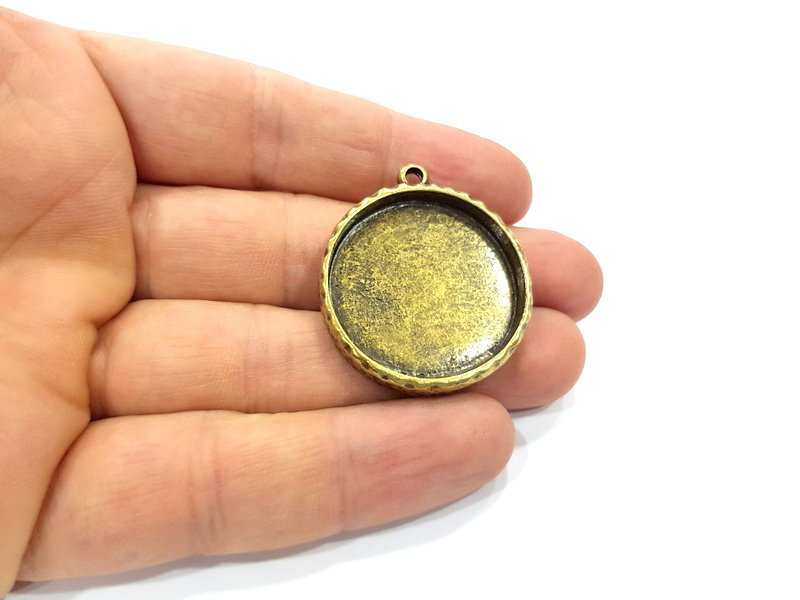 Hammered Base Resin Base Pendant Blank inlay Blank Mosaic Blank Bezel Setting Mountings Antique Bronze Plated Metal (30mm blank) G15839