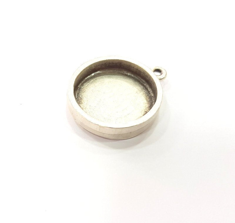 2 Silver Base Blank inlay Blank Pendant Base Resin Blank Mosaic Mountings Antique Silver Plated Metal (18 mm round blank )  G15354