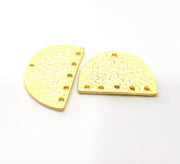 2 Hammered Semi Circle Connector Charms Half Moon Charms Gold Charms Gold Plated Charms  (30x20 mm)  G15306