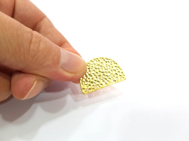 2 Hammered Semi Circle Connector Charms Half Moon Charms Gold Charms Gold Plated Charms  (30x20 mm)  G15306