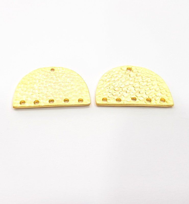 2 Hammered Semi Circle Connector Charms Half Moon Charms Gold Charms Gold Plated Charms  (30x20 mm)  G15306