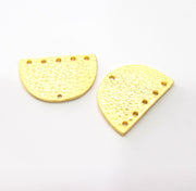 2 Hammered Semi Circle Connector Charms Half Moon Charms Gold Charms Gold Plated Charms  (30x20 mm)  G15306