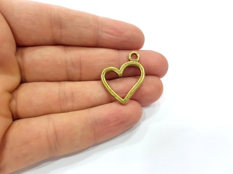 4 Heart Charms Antique Bronze Charm Antique Bronze Plated Metal  (28x23mm) G15629