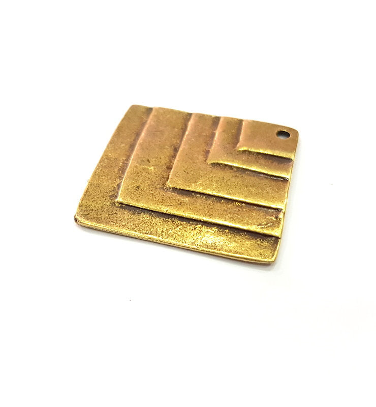 Antique Bronze Pendant Antique Bronze Plated Metal (30mm) G15339