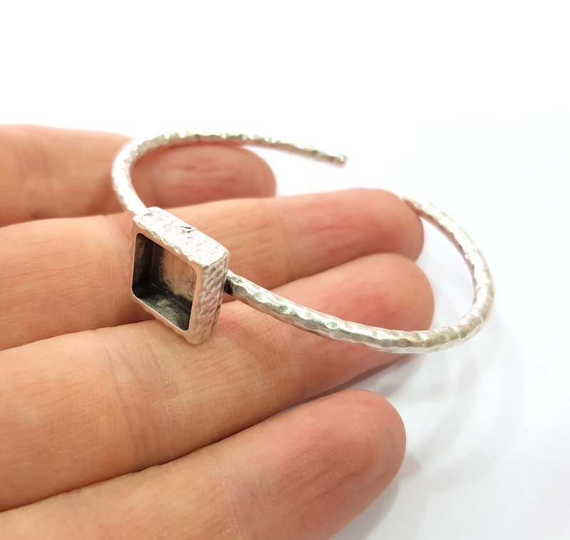Bracelet Blank Cuff Bezel Resin Bangle inlay Blank Glass Cabochon Base Bezel Hammered Adjustable Antique Silver Bracelet (10x10mm ) G16035