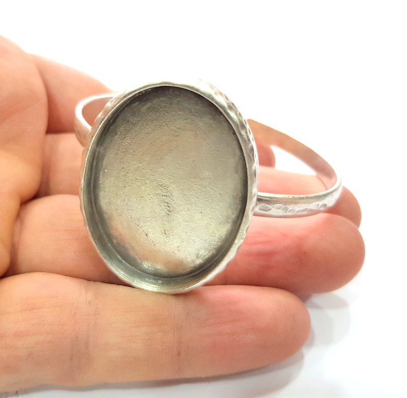 Bracelet Blank Cuff Bezel Resin Bangle inlay Blank Glass Cabochon Base Bezel Hammered Adjustable Antique Silver Bracelet (40x30mm ) G16041