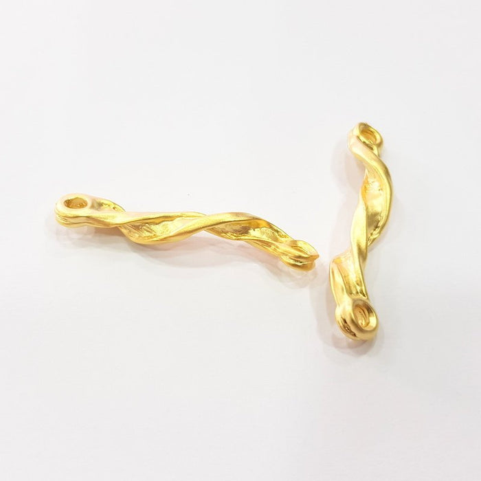 2 Curved Rod Connector Charm Gold Charms Gold Plated Metal (40x6mm)  G15379