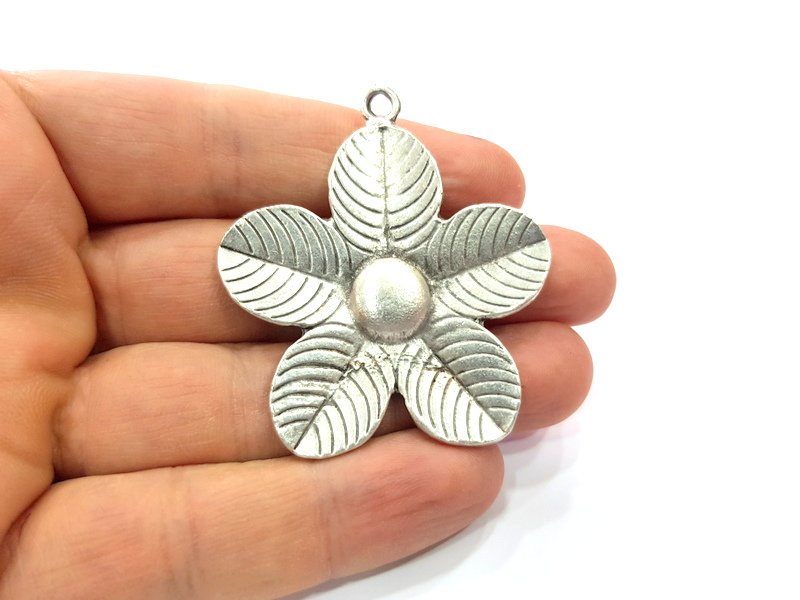 Flower Pendant Antique Silver Plated Pendant (55x49mm) G16107