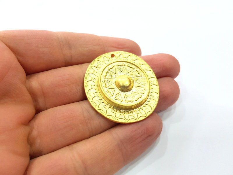 Gold Patterned Pendant Gold Plated Pendant (40mm)  G16122