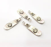 5 Silver Charms Antique Silver Plated Charms (31x9mm)  G16166