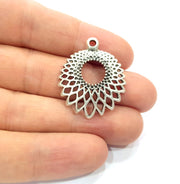 4 Silver Charms Antique Silver Plated Charms (33x27mm)  G16186