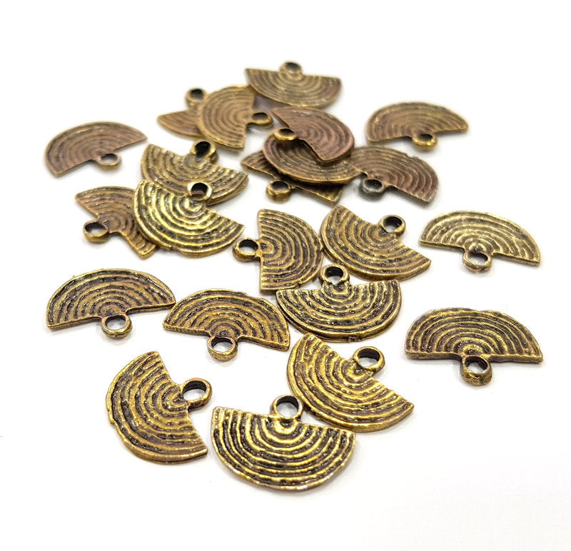 20 Fan Charm Antique Bronze Charm (14x10mm) G16245