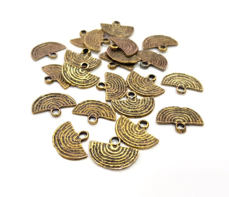 20 Fan Charm Antique Bronze Charm (14x10mm) G16245