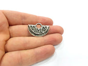 2 Antique Silver Plated Charm Antique Silver Plated Metal (31x21 mm)  G15512