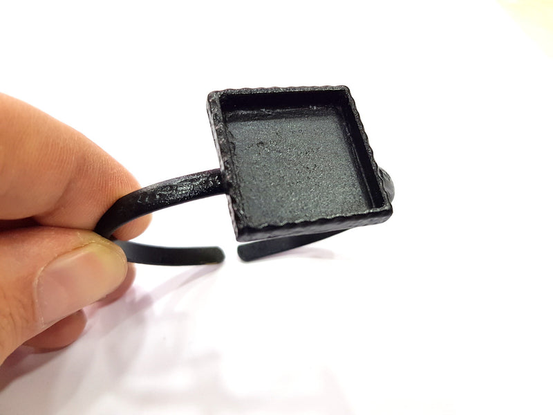 Black Bracelet Blank Cuff Bezel Resin Bangle inlay Blank Glass Cabochon Base Bezel Hammered Adjustable Black Bracelet (25x25mm ) G16328