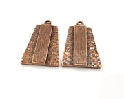 Antique Copper Hammered Pendant Antique Copper Plated Metal (43x28mm) G16419