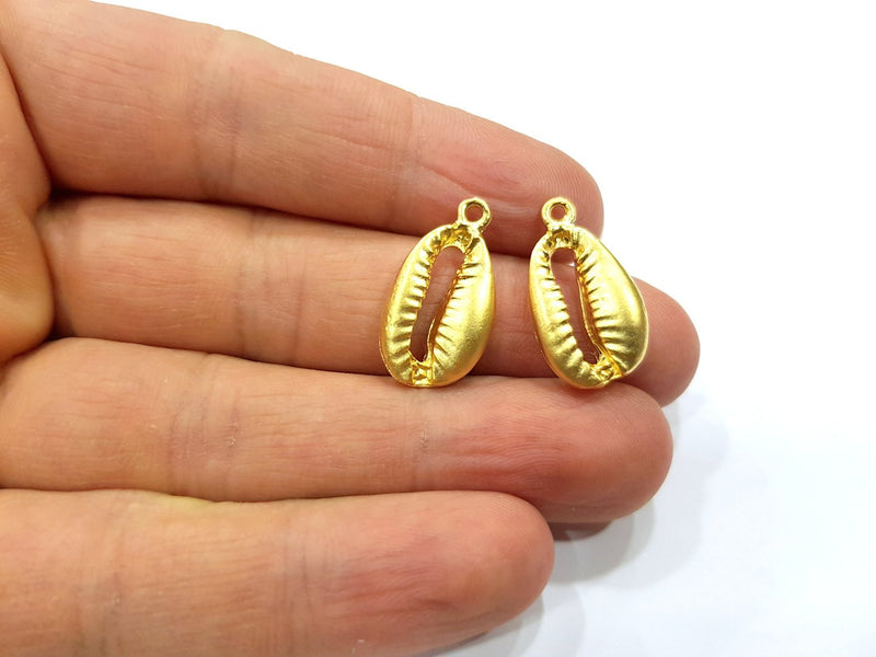 4 Cowrie Shell Charms Gold Charms Gold Plated Shell Charms (23x12mm)  G16436