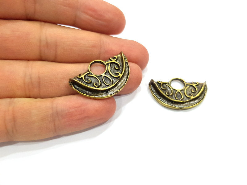 4 Antique Bronze Charm Antique Bronze Plated Metal  (31x20mm) G15690