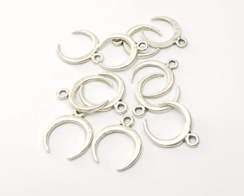 10 Crescent Charms Antique Silver Plated Charms (20x17mm)  G16532