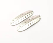 2 Feather Charms Antique Silver Plated Charms (44x13mm)  G16590
