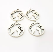 5 World Map Charm Silver Charm Antique Silver Plated Metal (21 mm)  G15706