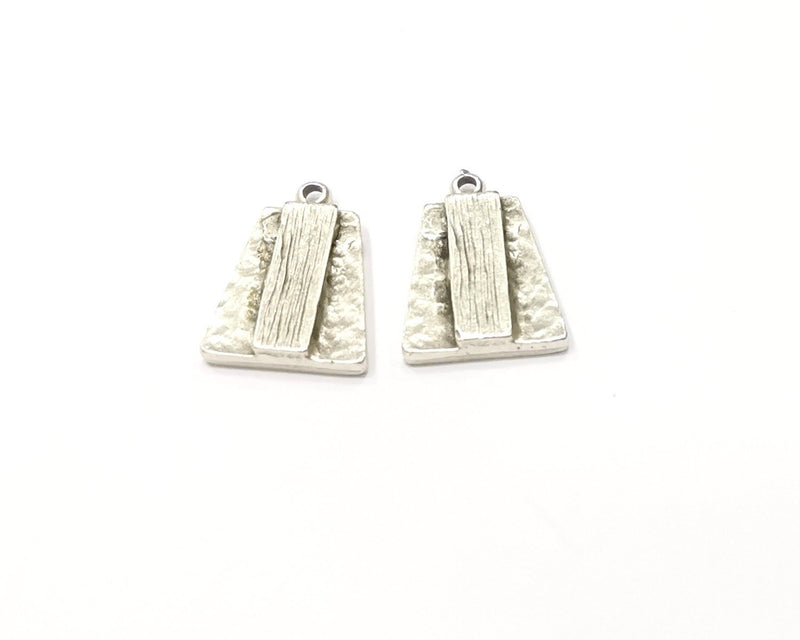 4 Silver Charms Antique Silver Plated Charms (22x16mm)  G16621