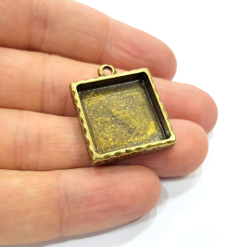 2 Hammered Resin Base Pendant Blank inlay Blank Mosaic Blank Bezel Setting Mountings Antique Bronze Plated Metal (20mm square blank) G15799