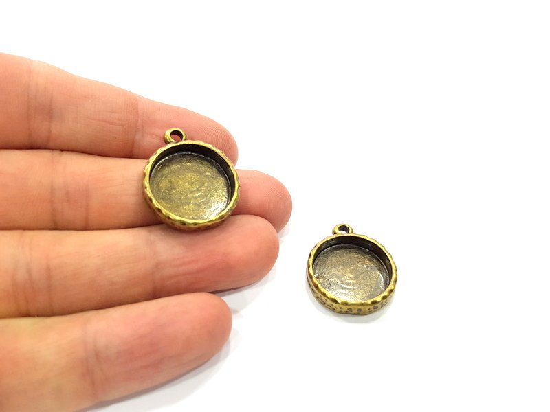 2 Hammered Base Resin Base Pendant Blank inlay Blank Mosaic Blank Bezel Setting Mountings Antique Bronze Plated Metal (18mm blank) G15803
