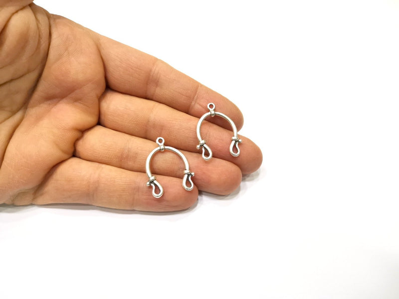 8 Silver Charms Antique Silver Plated Charms (28x21mm)  G16643