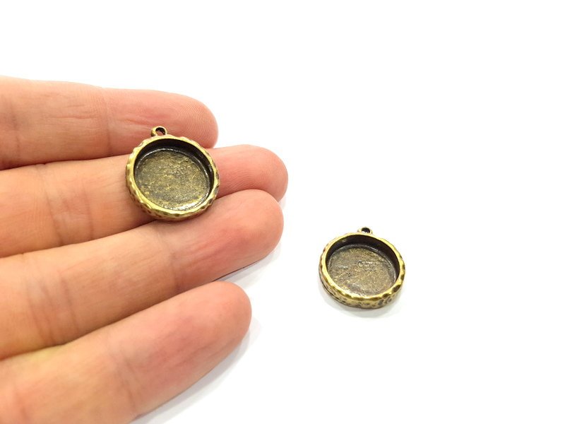 4 Hammered Base Resin Base Pendant Blank inlay Blank Mosaic Blank Bezel Setting Mountings Antique Bronze Plated Metal (16mm blank) G15824