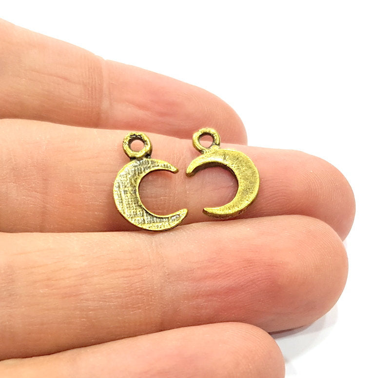 20 Crescent Charm Antique Bronze Charm Antique Bronze Plated Metal  (15x10mm) G15844