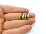 4 Cowrie Shell Charm Antique Bronze Charm Antique Bronze Plated Metal  (24x13mm) G15871