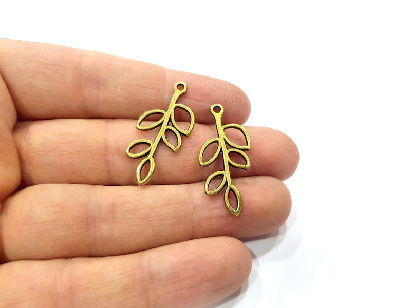 10 Leaf Charms Antique Bronze Charm Antique Bronze Plated Metal  (32x15mm) G15885